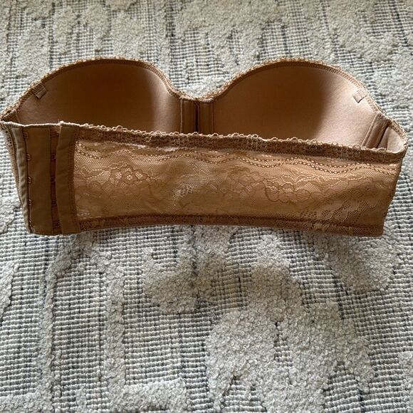 b.tempt’d by Wacoal nude strapless underwire lace bra size 32D - Picture 7 of 15